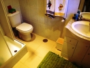 quarto c/ camas em gavet�o+ WC privado no r/c